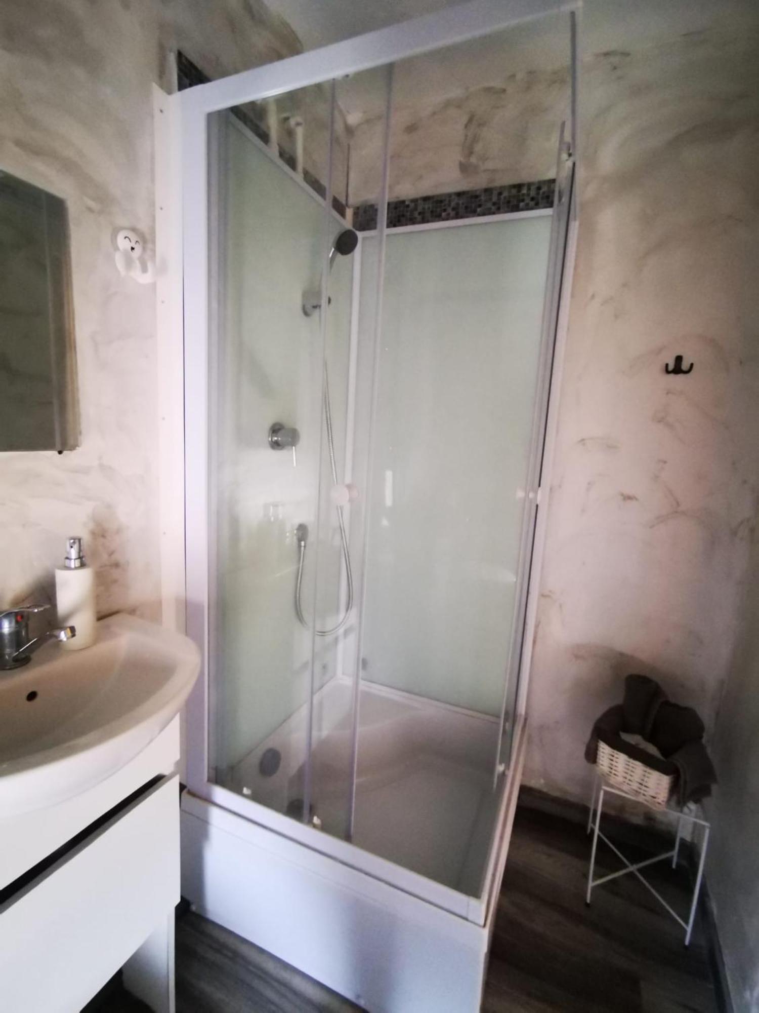 Casa De Oaspeti Dunarea La Cazane Dubova Luaran gambar